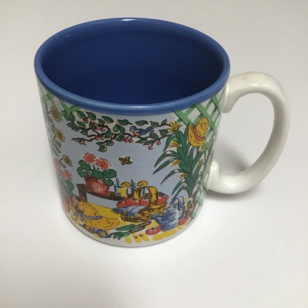 Gardening Shed Coffee Mug Tea Cup Wrap Graphic Floral Desk 1996 Vintage Korea